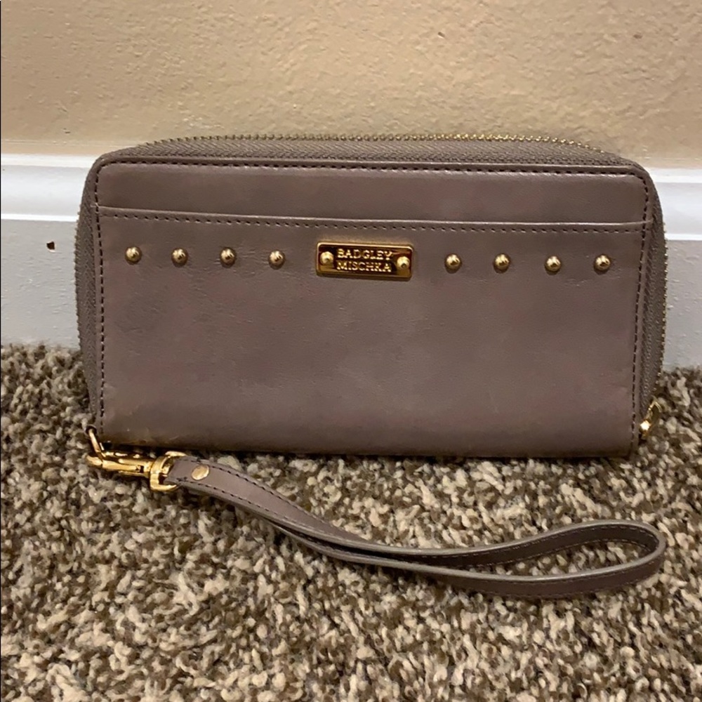 Badgley Mischka wristlet/wallet